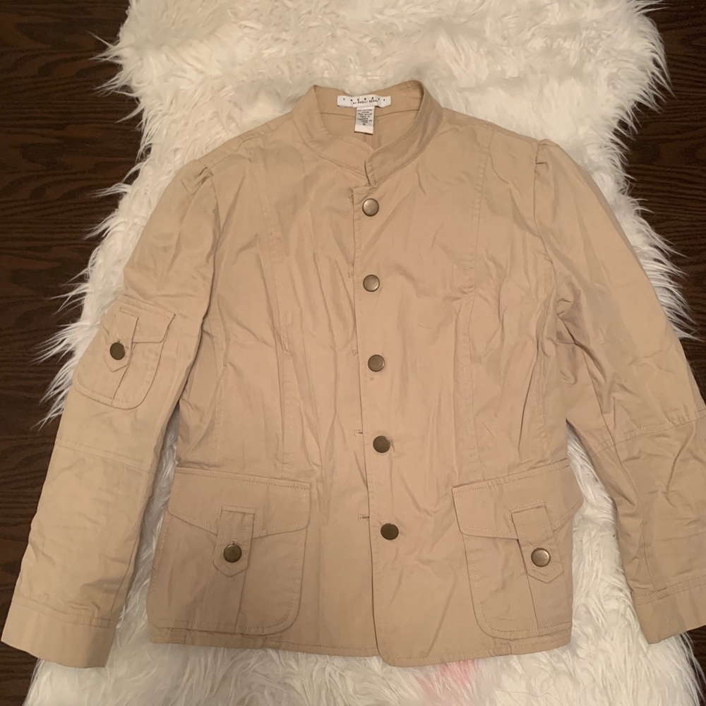 Laundry cargo jacket